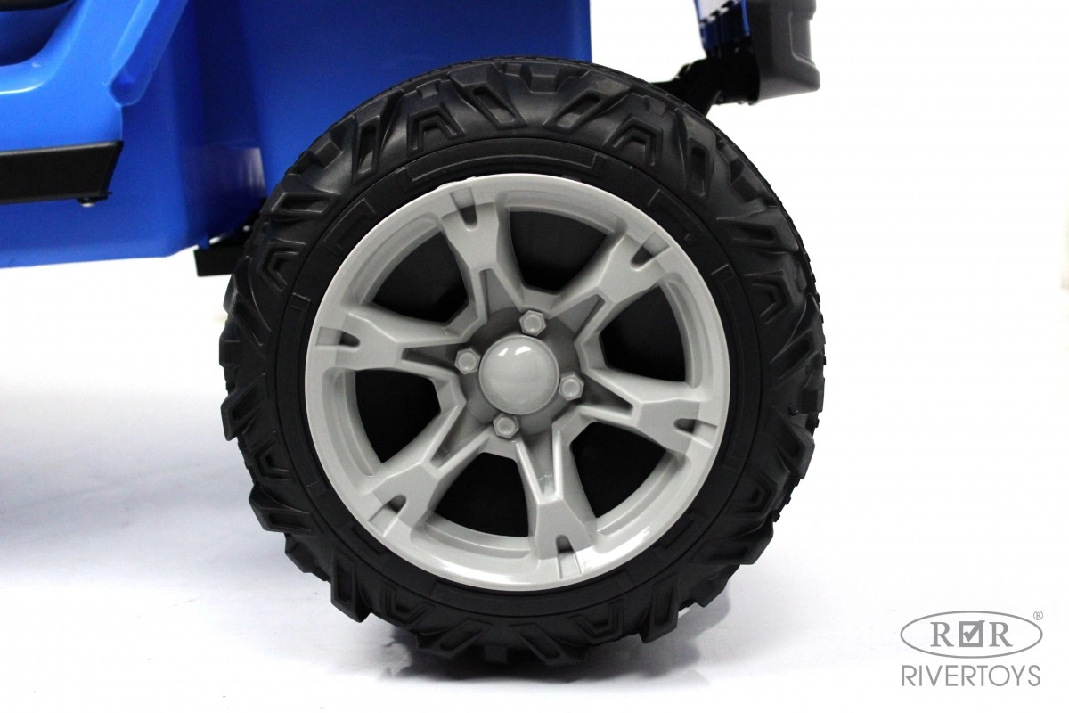 Детский электромобиль RiverToys T222TT 4WD синий jte2zo384lho6e5xsm8i234yfla9saij