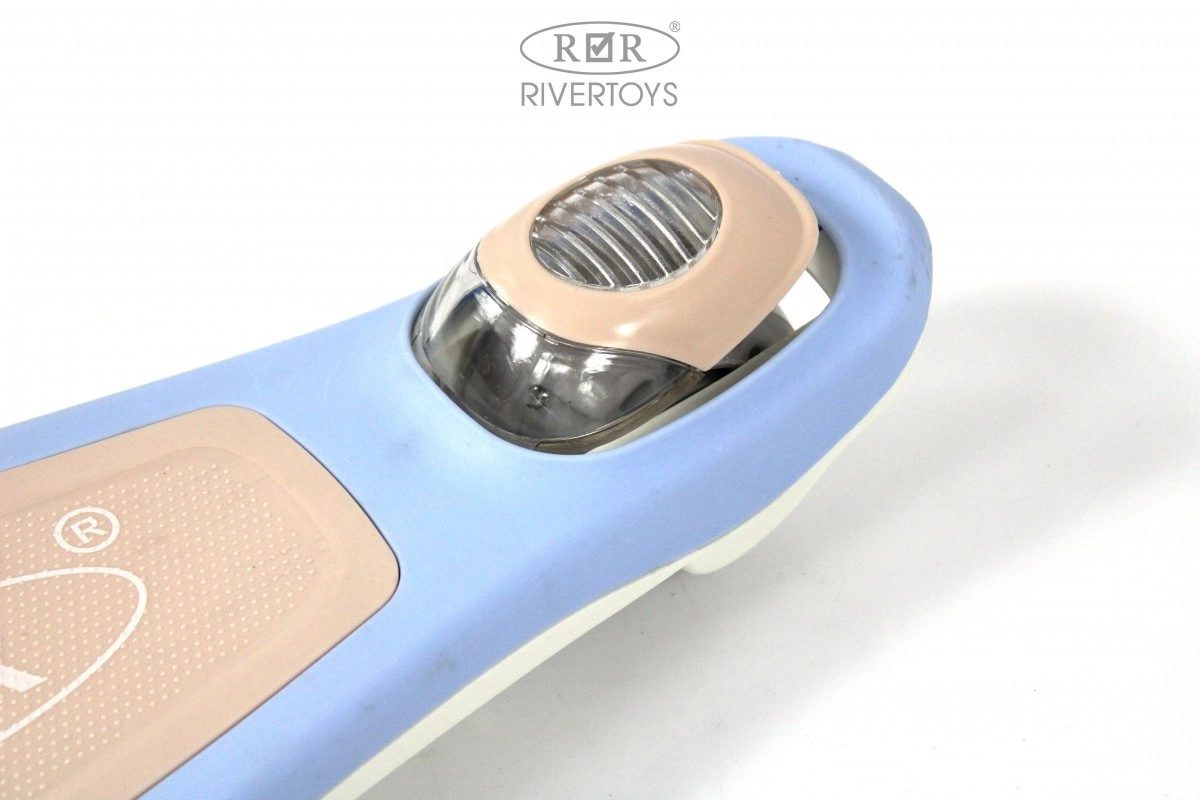 Детский самокат RiverToys HB-T8 голубой 8ofn1m947p808yo80m2kr3v1xe1bpm6d