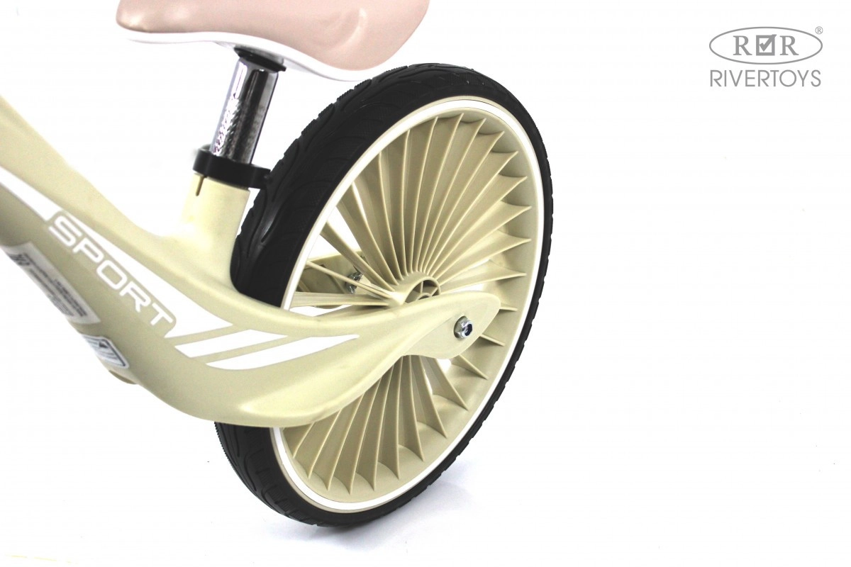 Детский беговел RiverToys HB-007-14 белый nm0tydrdlsgh9qhj2aiy1qgetrsel8si