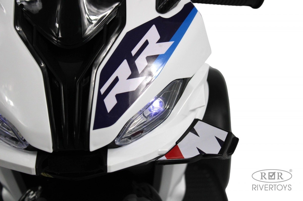 Детский электротрицикл RiverToys K002PX-A белый qwk3lldu4l44s8p5qll9xk3c0zoy6aps